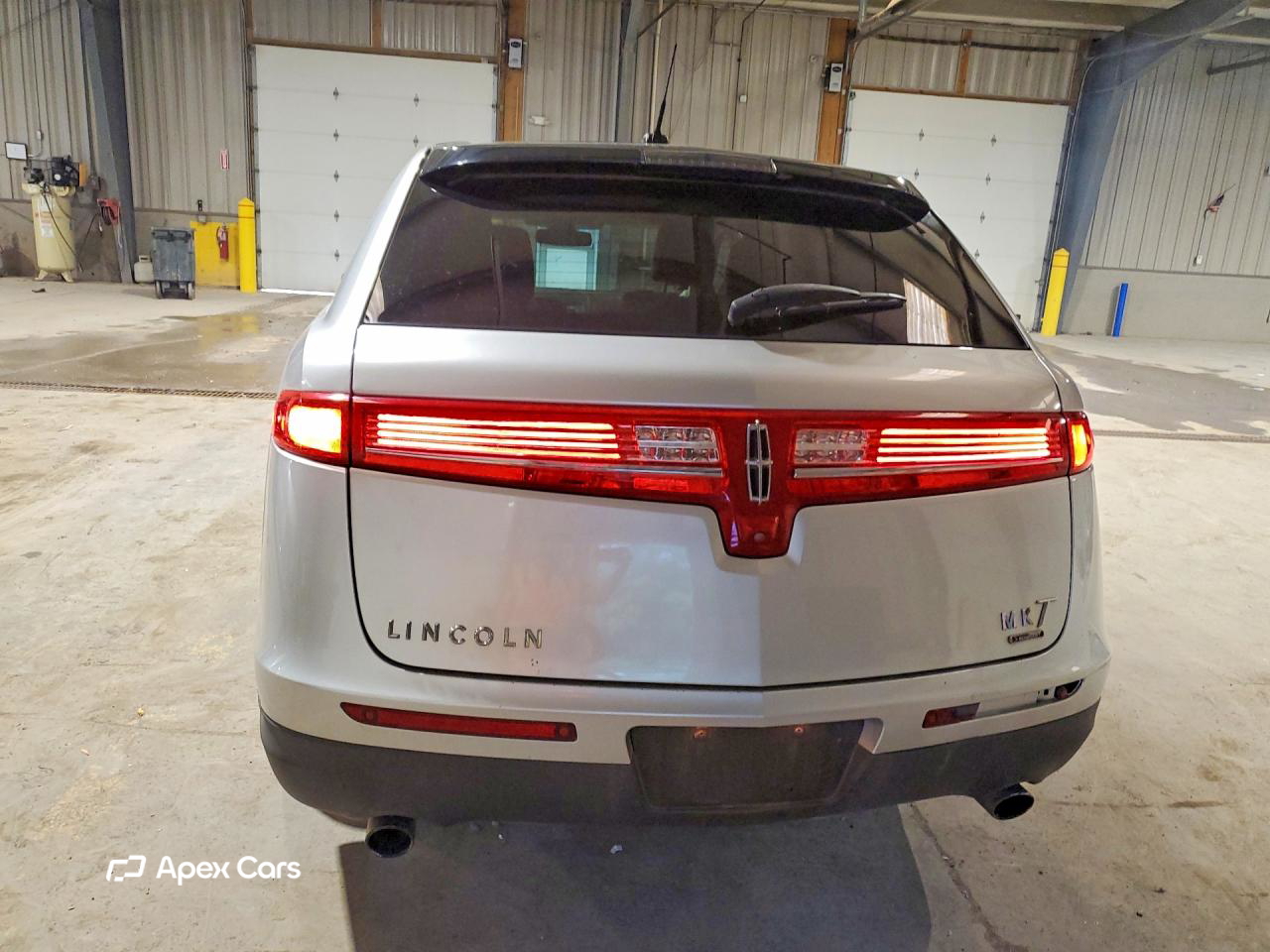 Lincoln MKT 2013