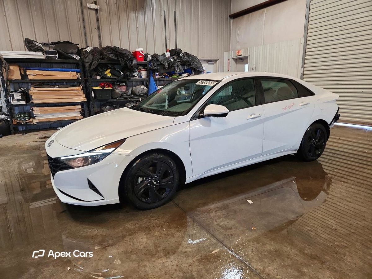 Hyundai Elantra 2021