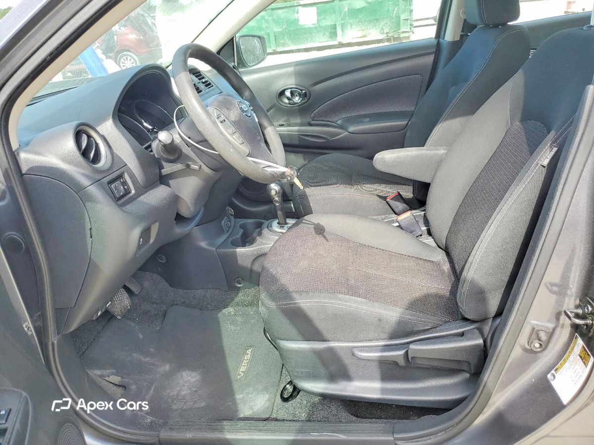 Nissan Versa 2018