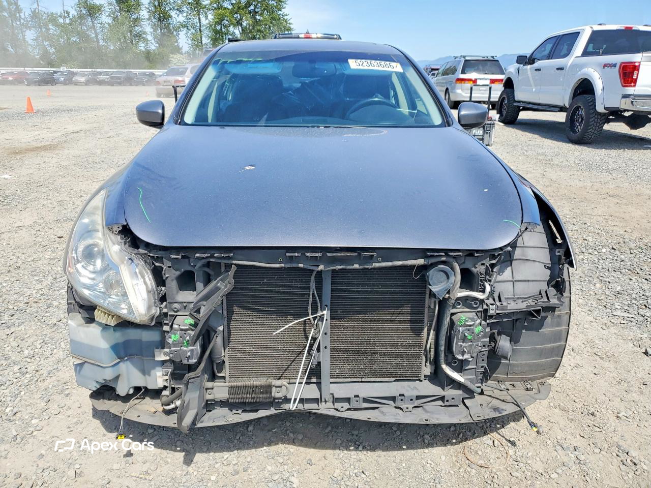 Infiniti G 2011