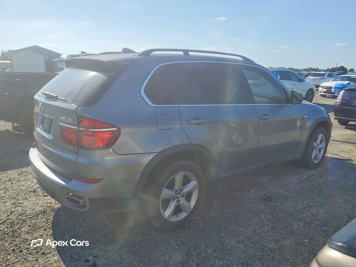 BMW X5 2011
