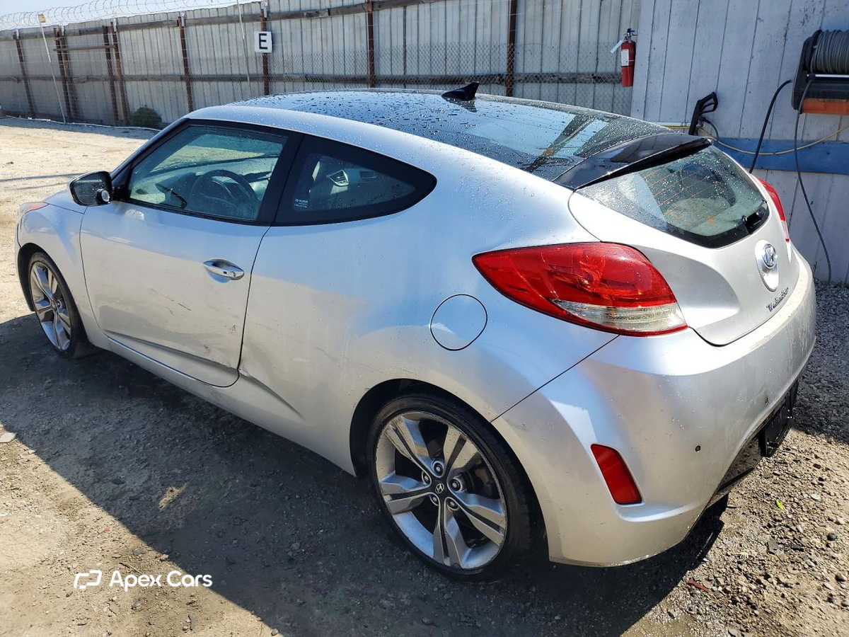 Hyundai Veloster 2013