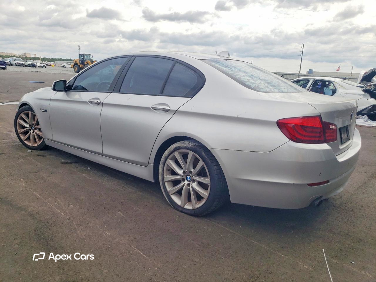 BMW Series 5 2011