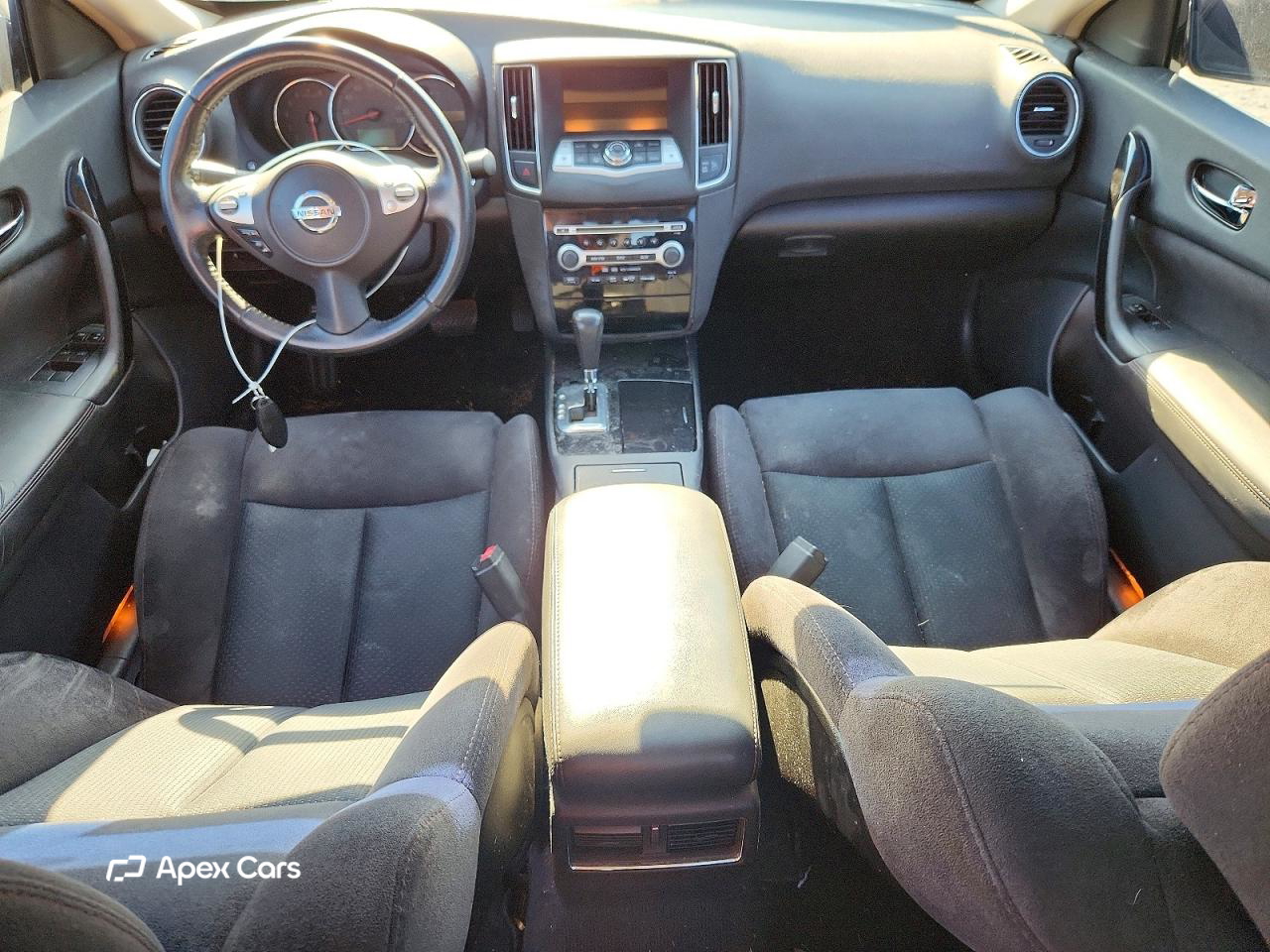 Nissan Maxima 2010