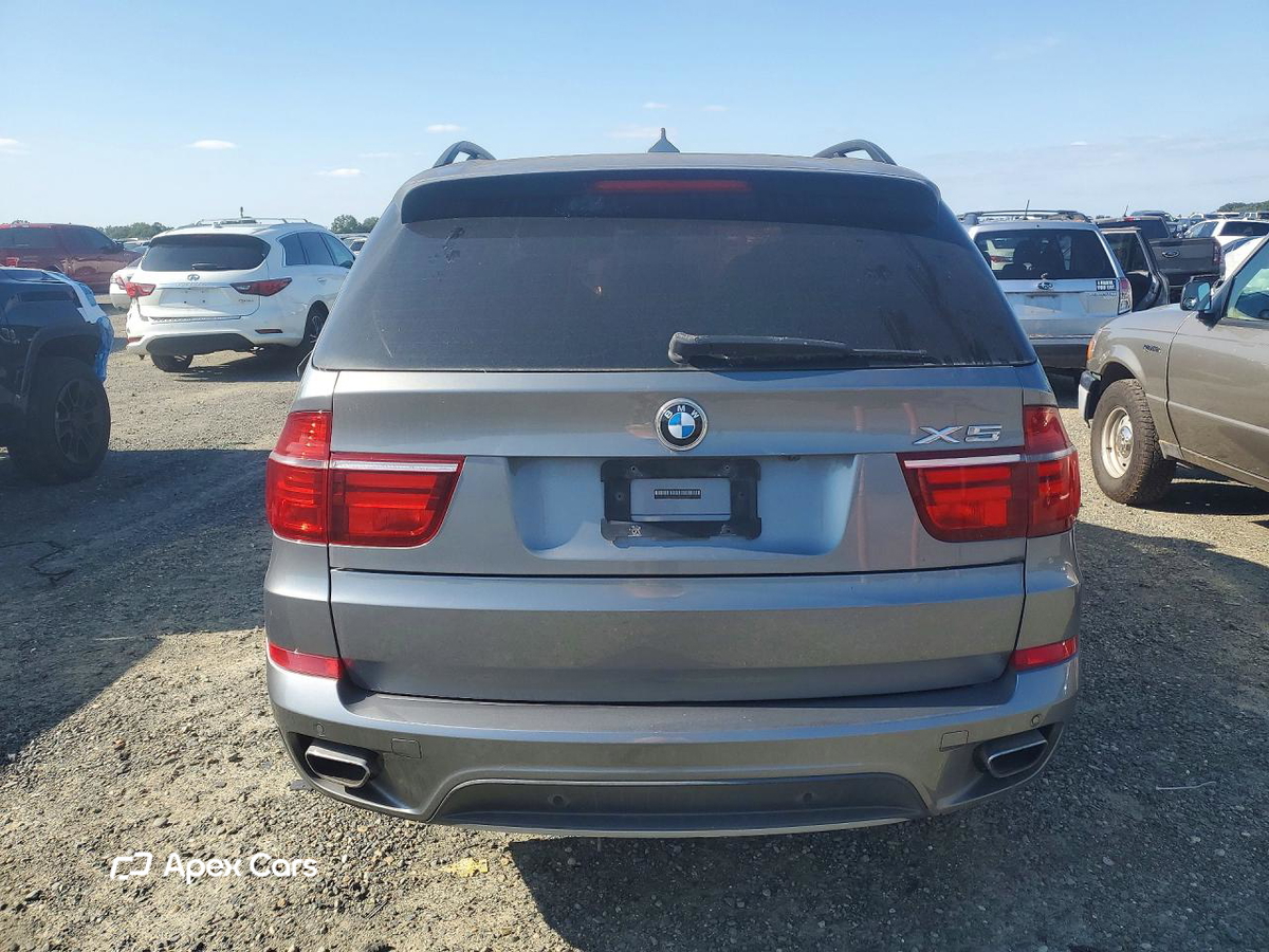 BMW X5 2011