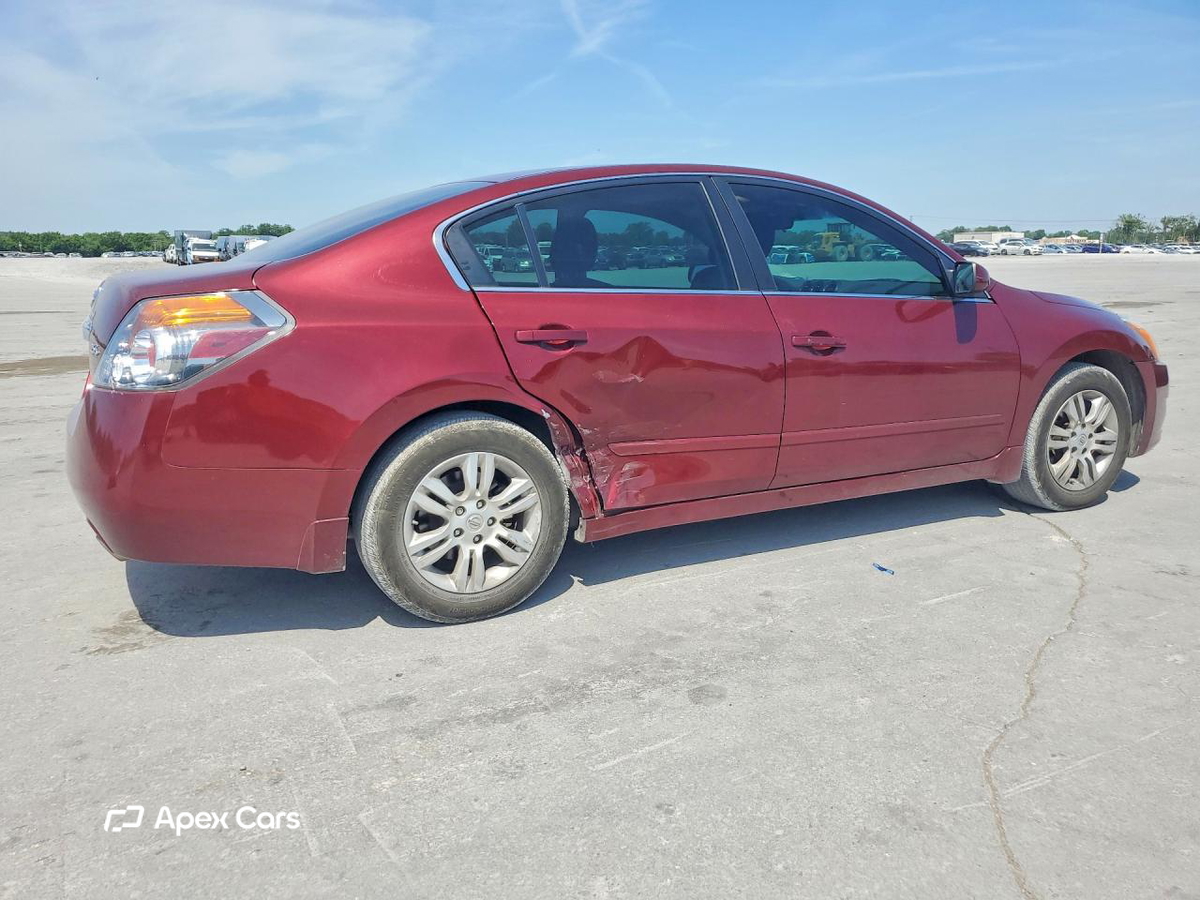 Nissan Altima 2010
