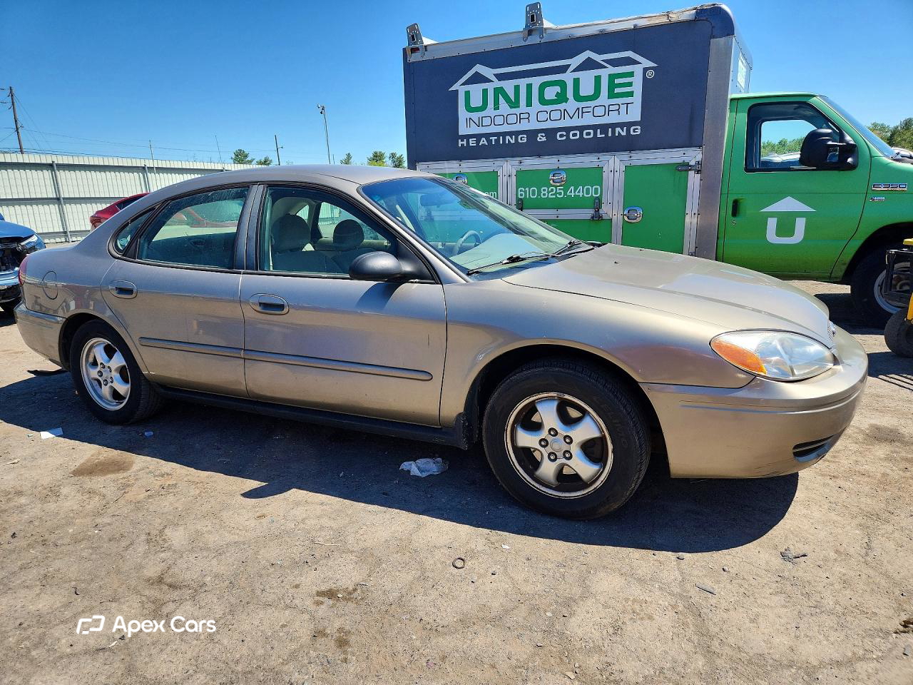 Ford Taurus 2004
