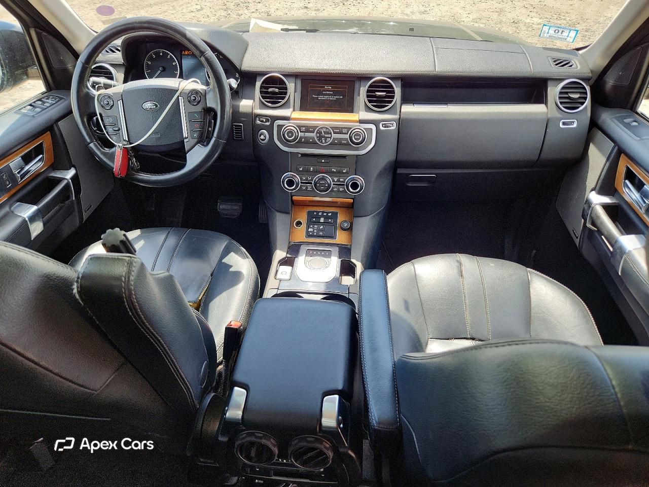 Land Rover LR4 2016