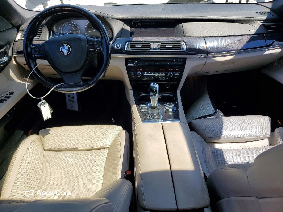 BMW Series 7 2011
