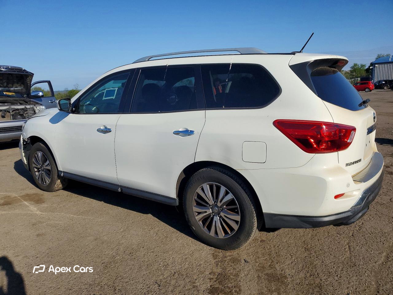 Nissan Pathfinder 2018