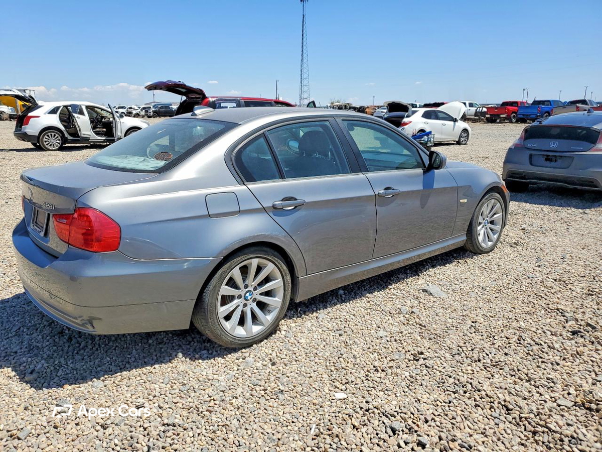 BMW Series 3 2011