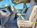 Toyota Sienna 2012