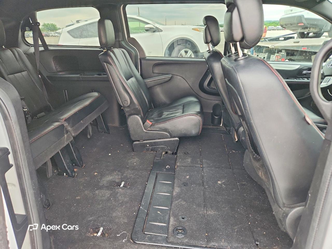 Dodge Caravan 2016