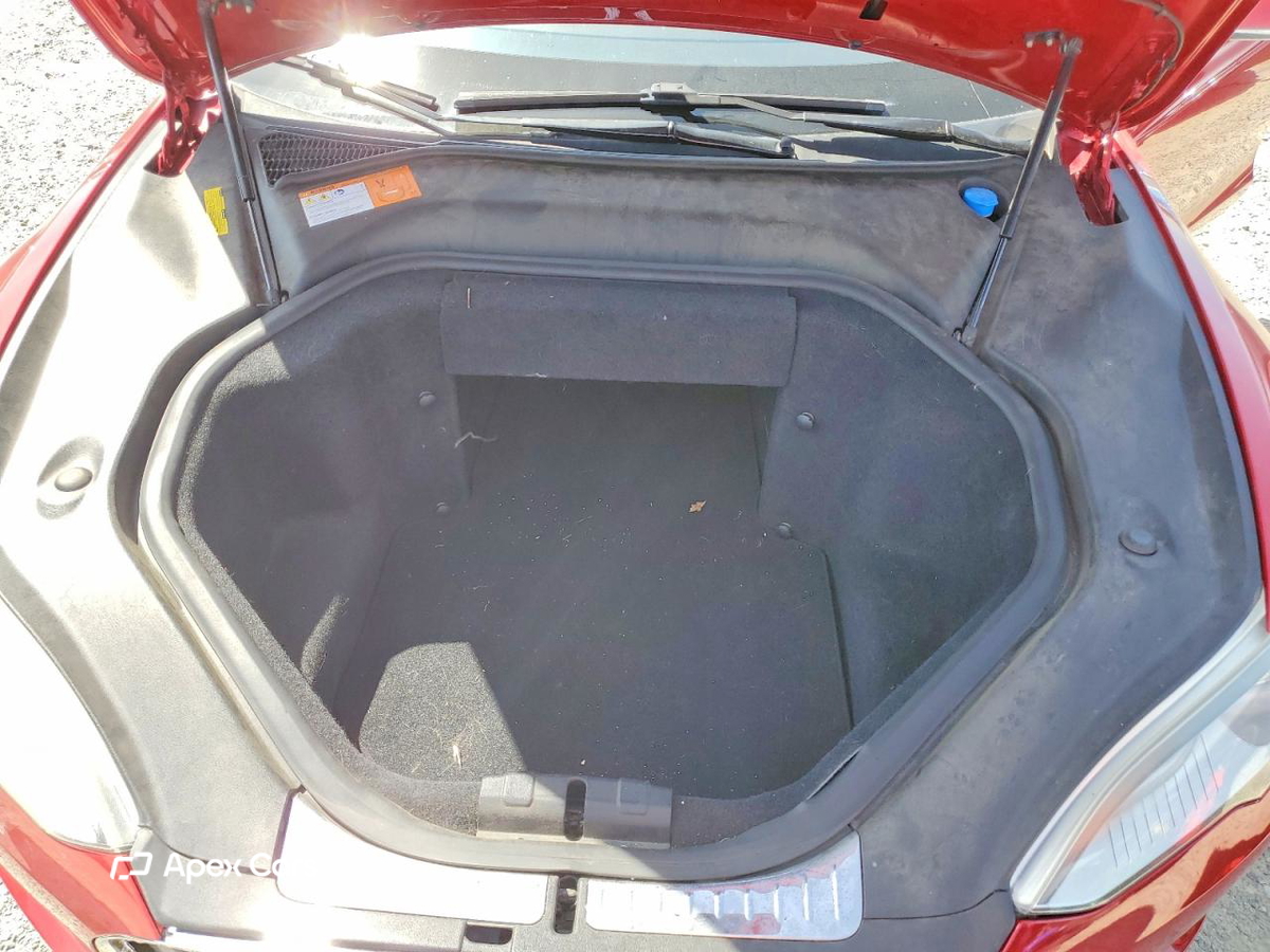 Tesla Model S 2013