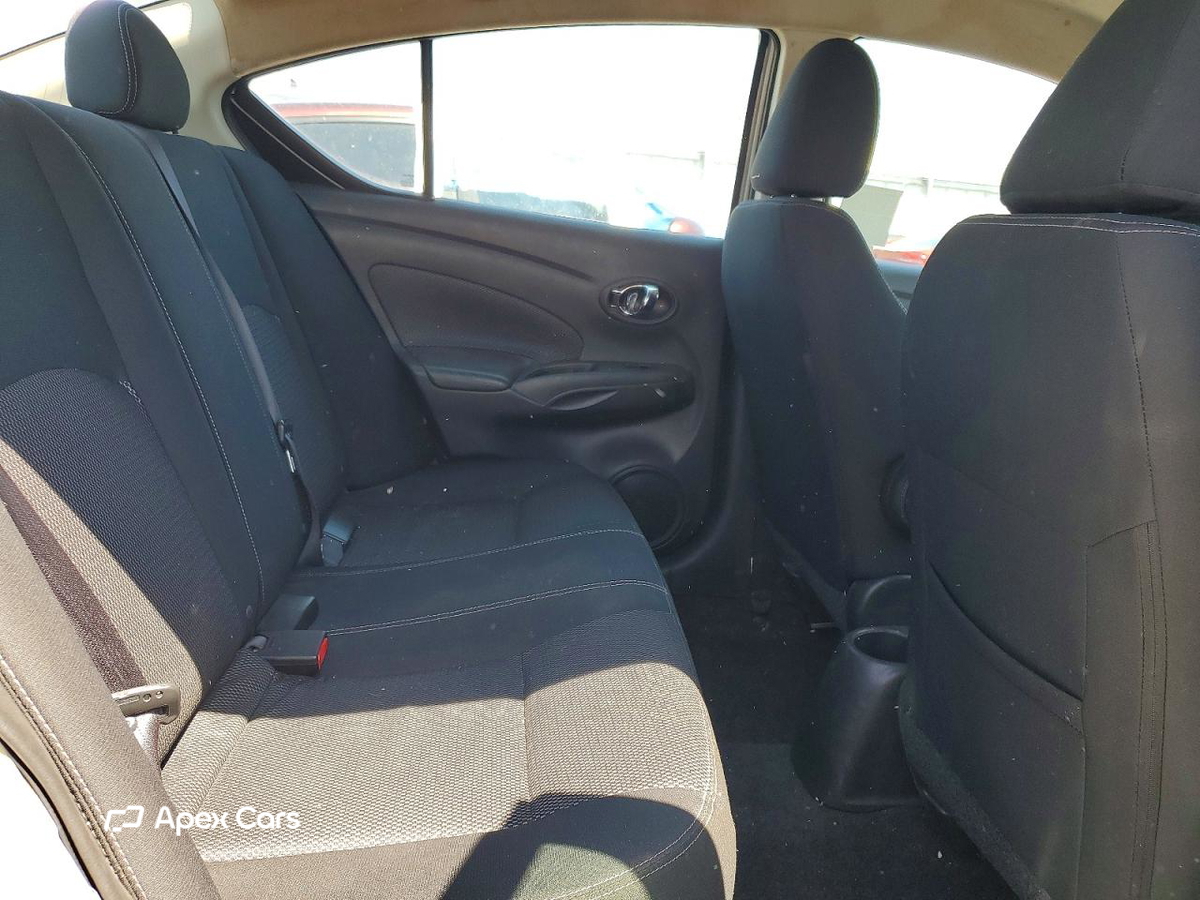 Nissan Versa 2017