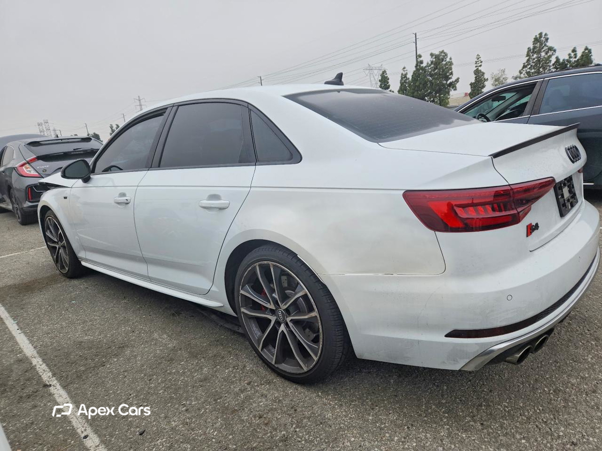 Audi RS4 2018