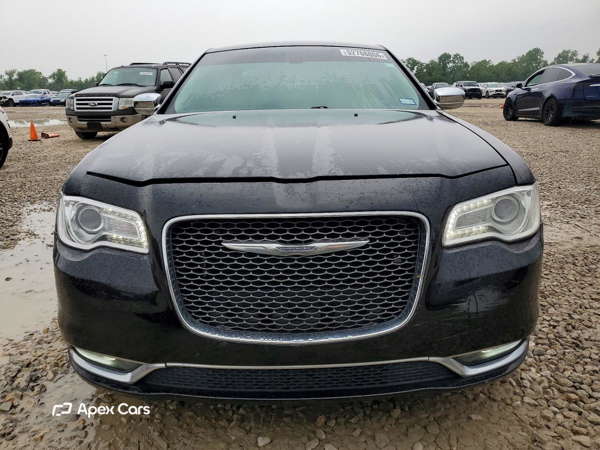 Chrysler 300 2019