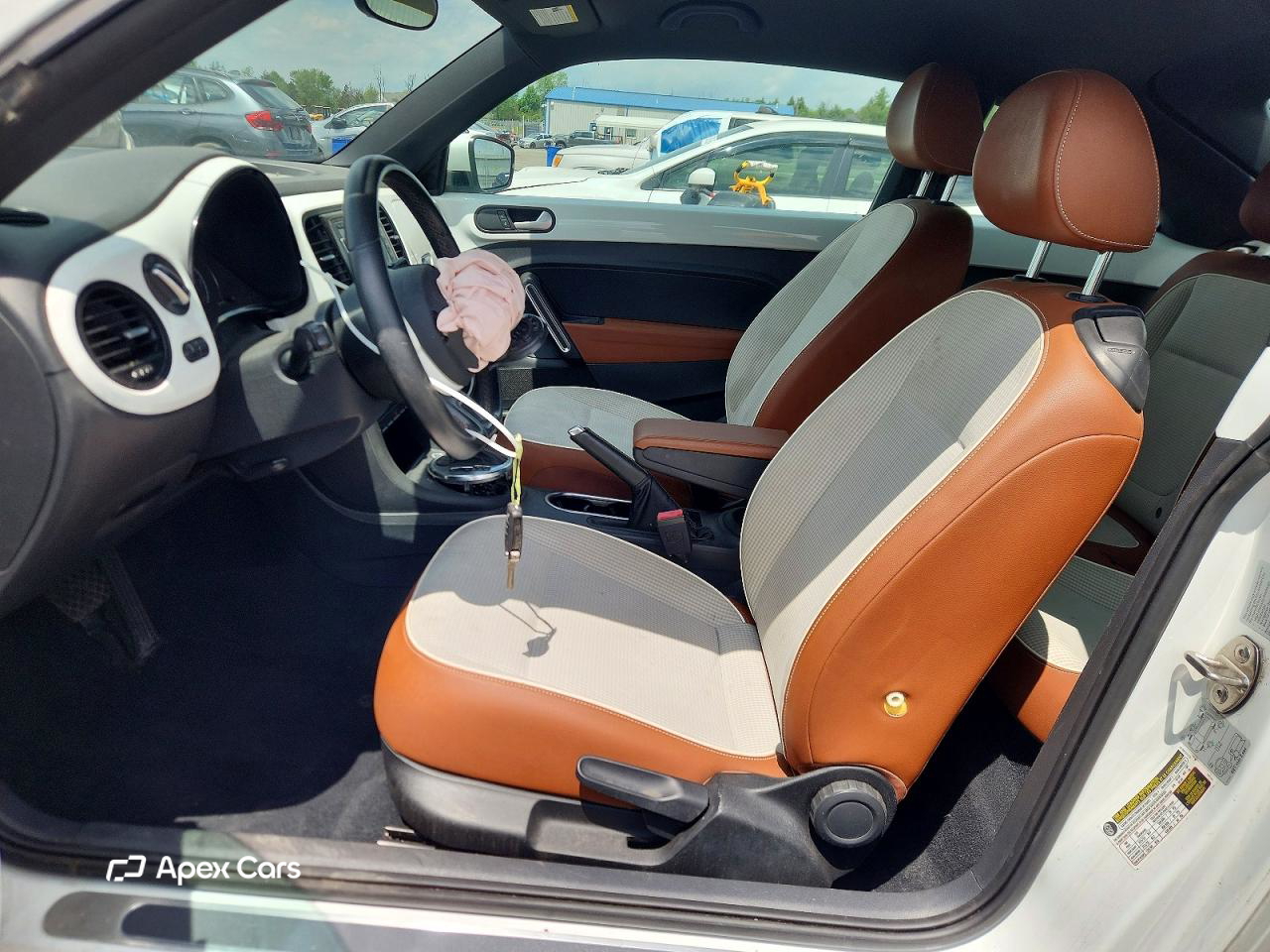 Volkswagen Beetle 2015