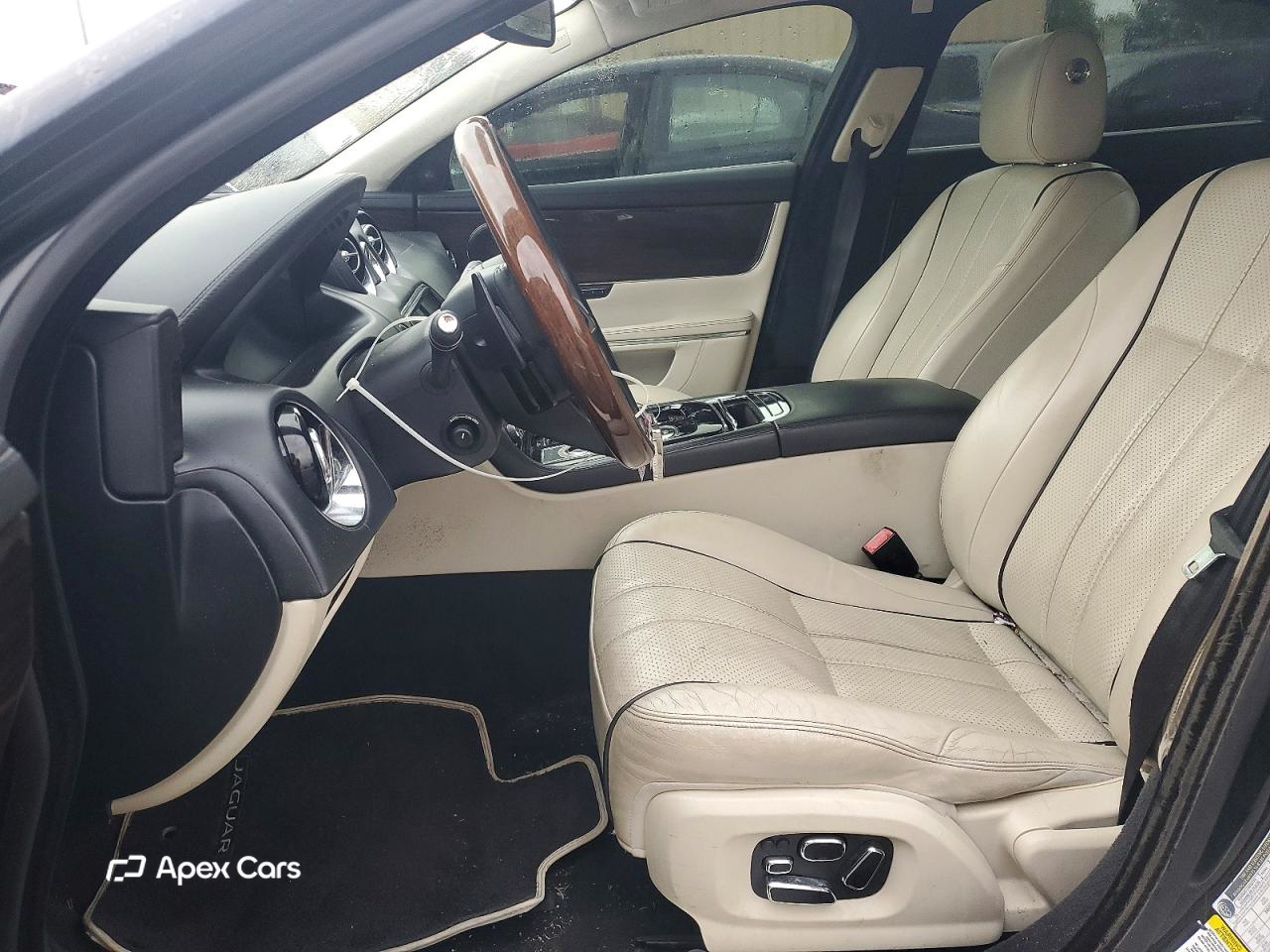 Jaguar XJ 2015