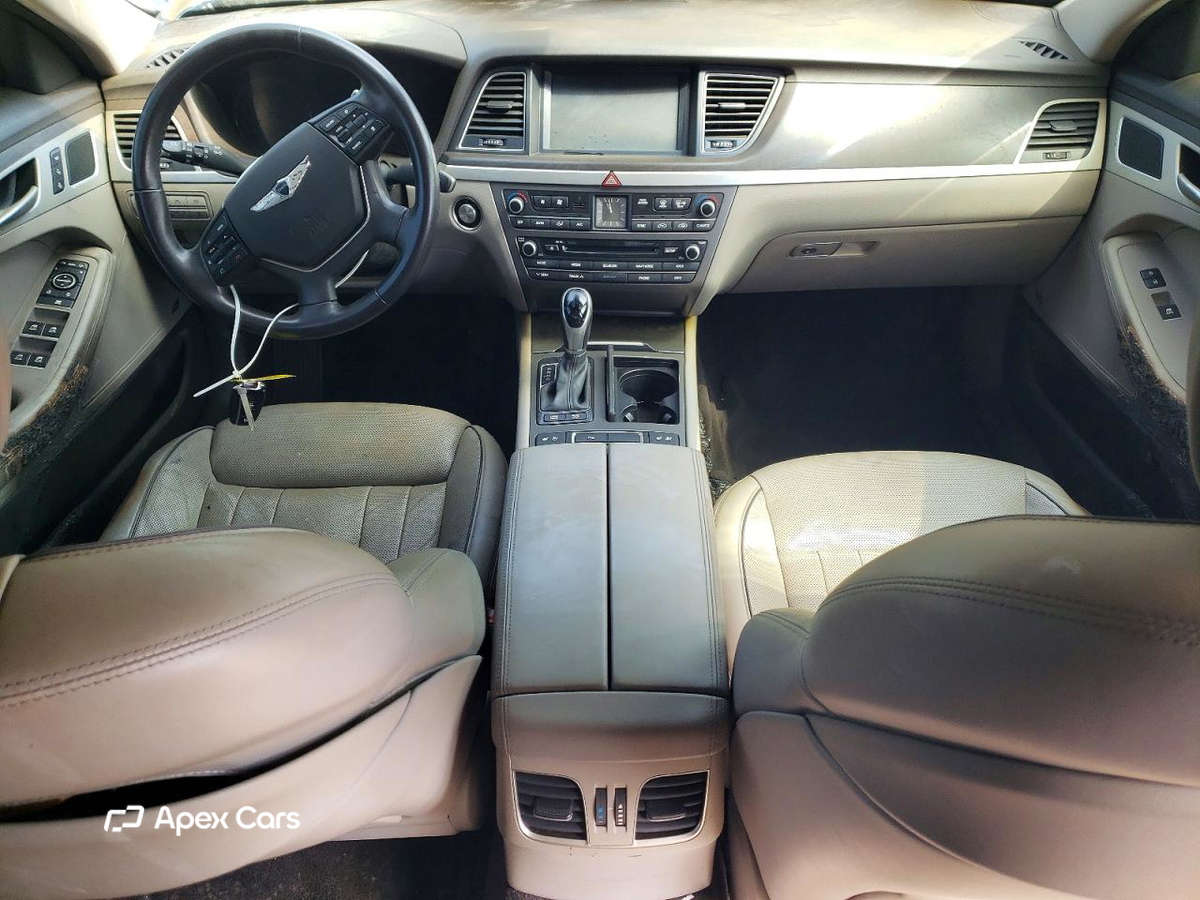 Hyundai Genesis 2015