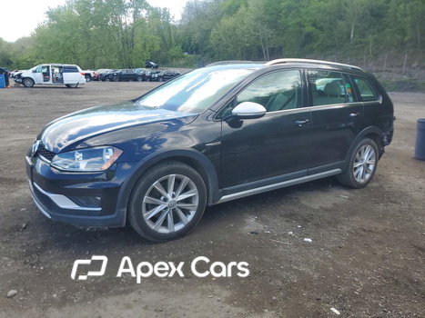 Volkswagen Golf 2017 - Image 1 of 11