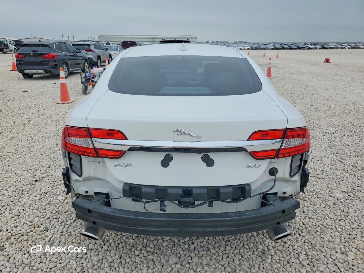 Jaguar XF 2013