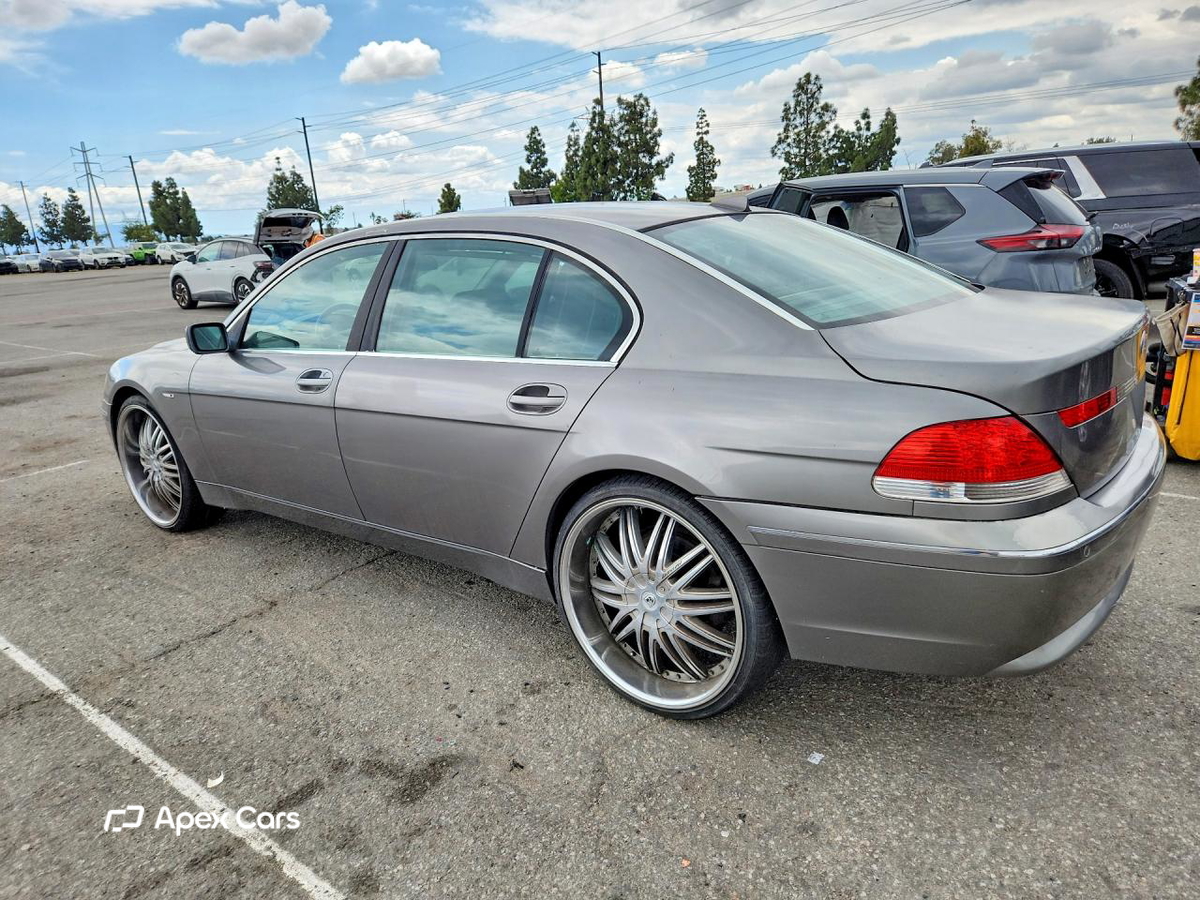 BMW Series 7 2003