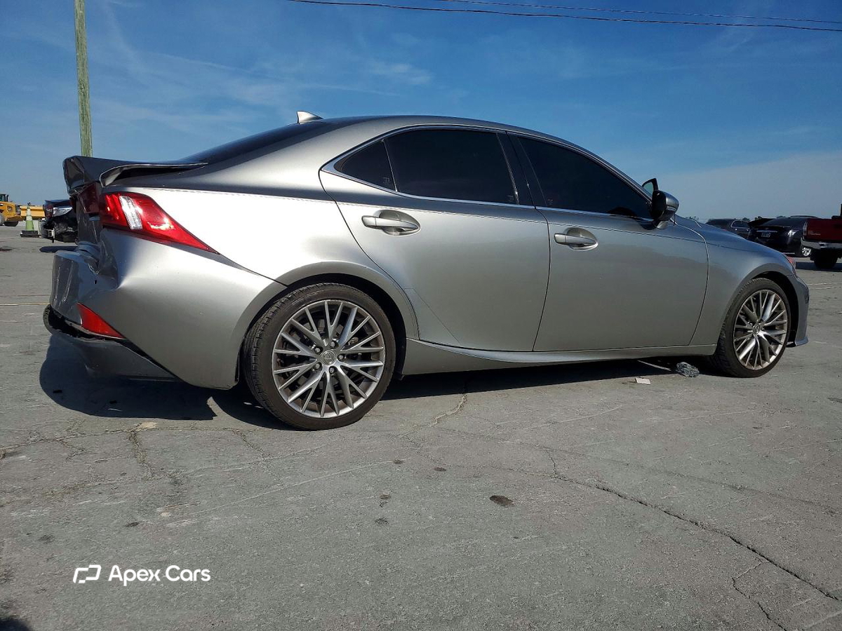 Lexus IS 2016