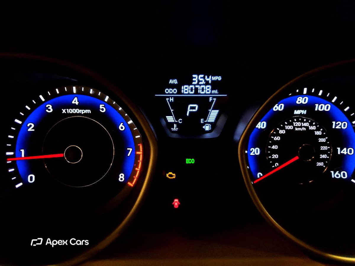 Hyundai Elantra 2012