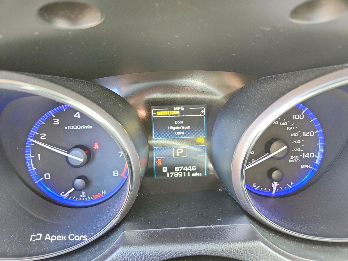 Subaru Outback 2015