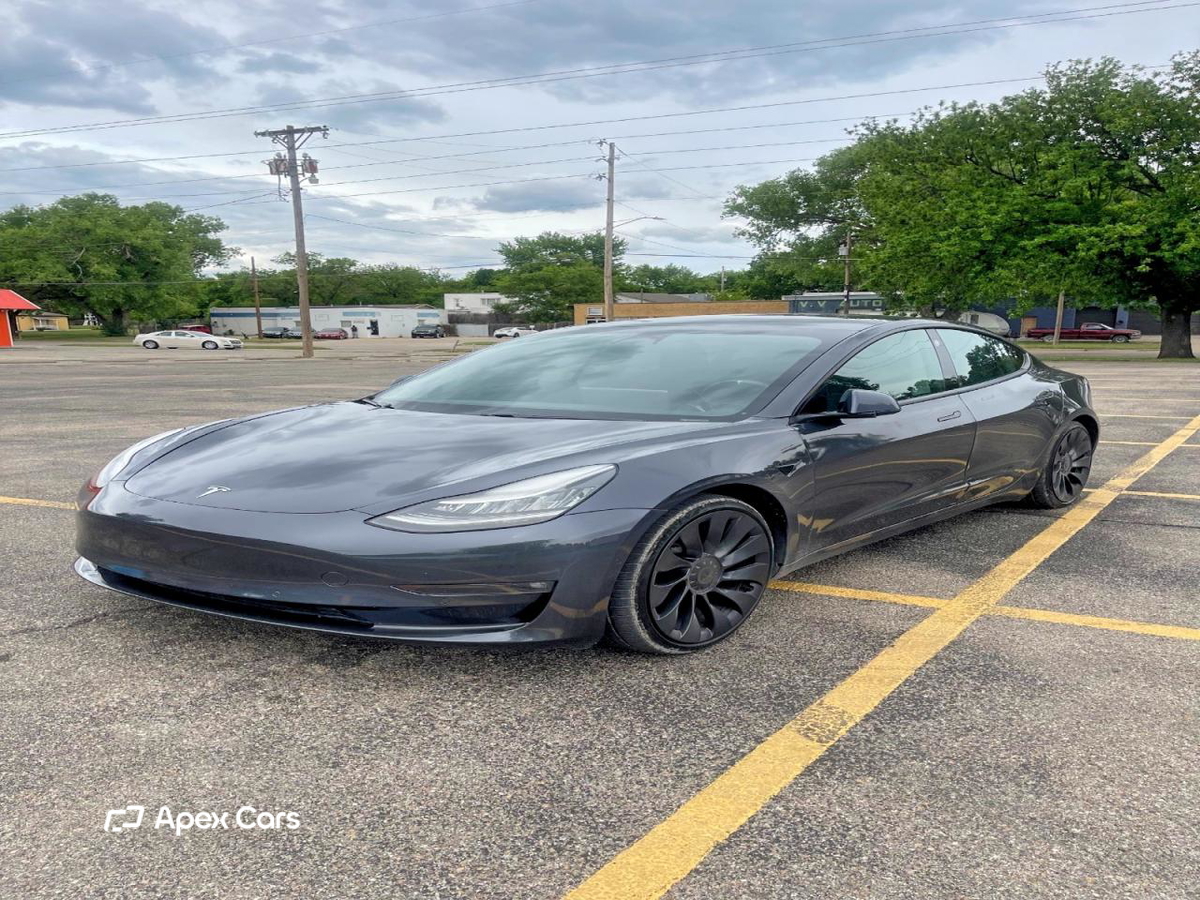 Tesla Model 3 2021