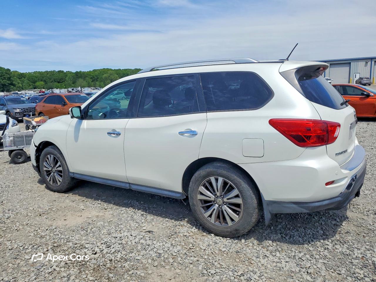 Nissan Pathfinder 2017