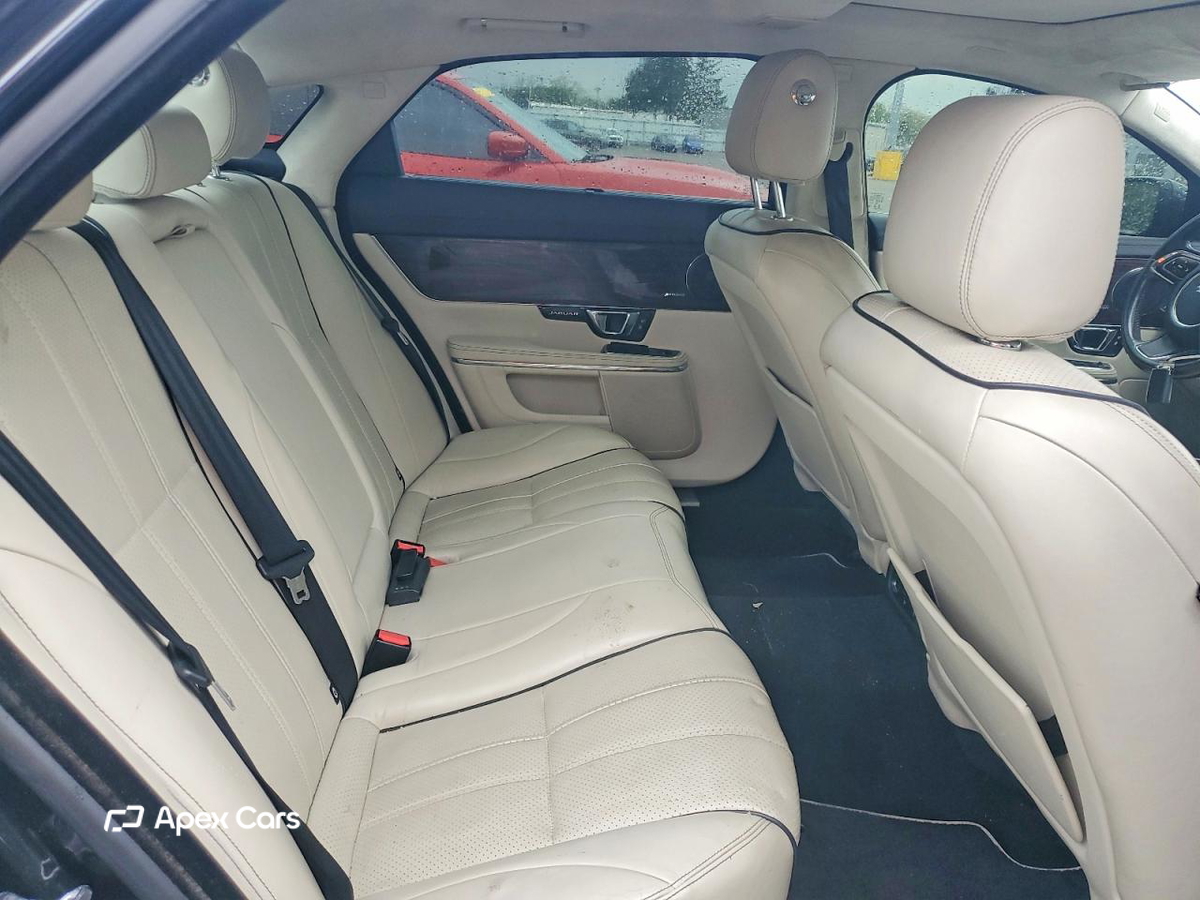 Jaguar XJ 2015