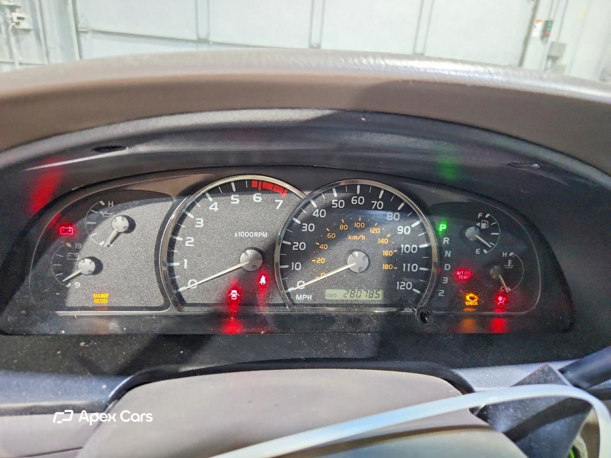 Toyota Sequoia 2005