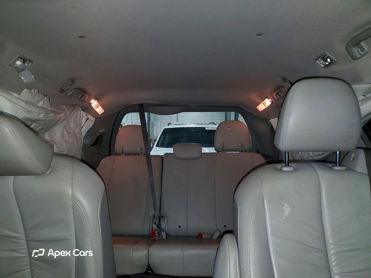 Toyota Sienna 2011