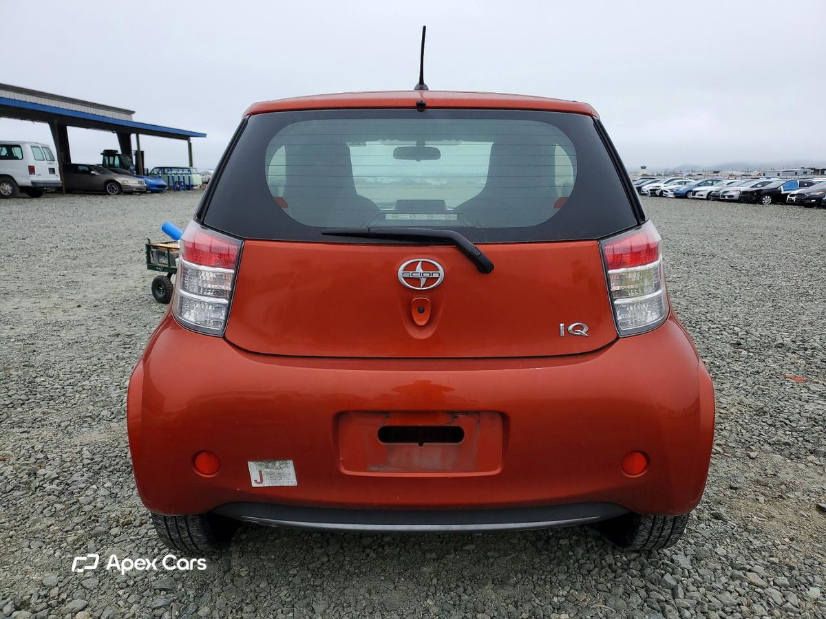 Scion iQ 2012