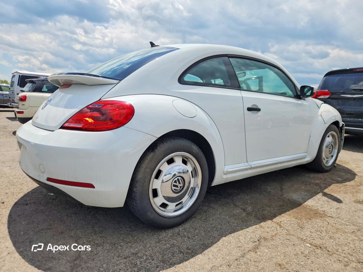 Volkswagen Beetle 2015
