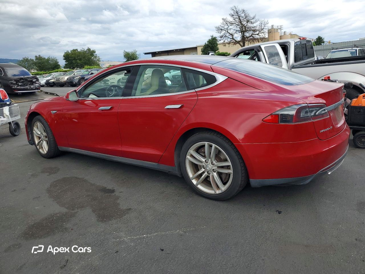 Tesla Model S 2014