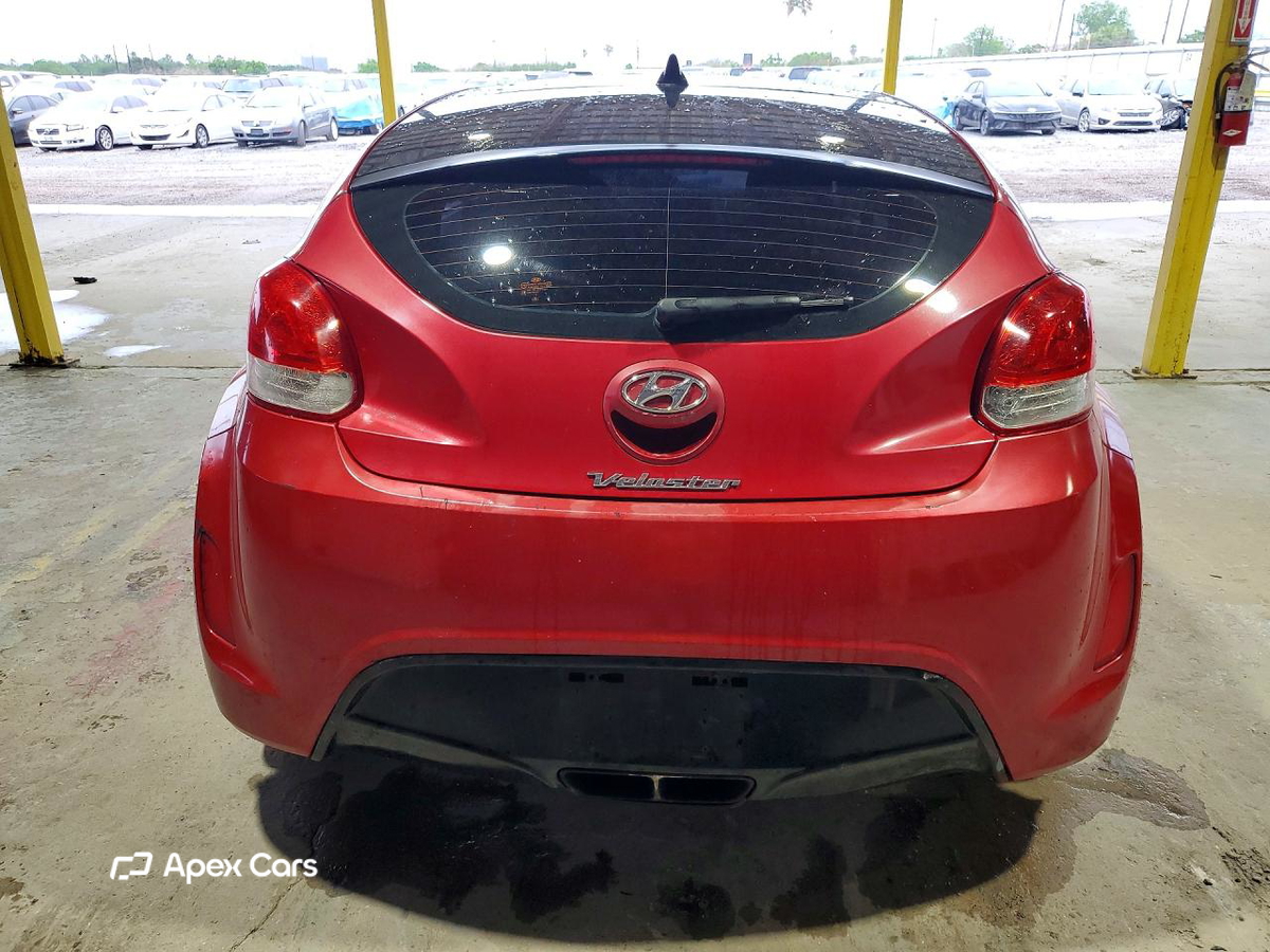 Hyundai Veloster 2012