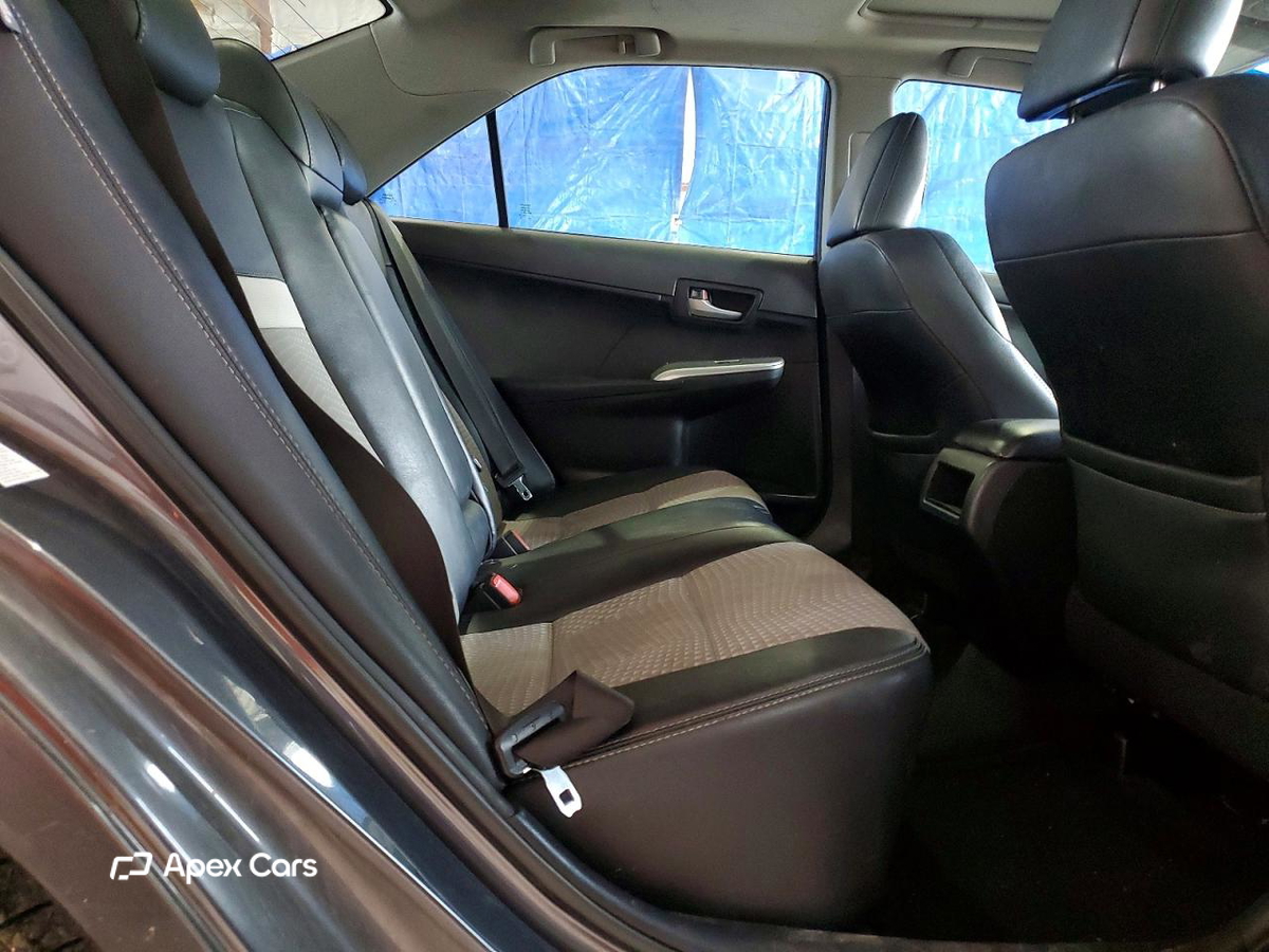Toyota Camry 2012