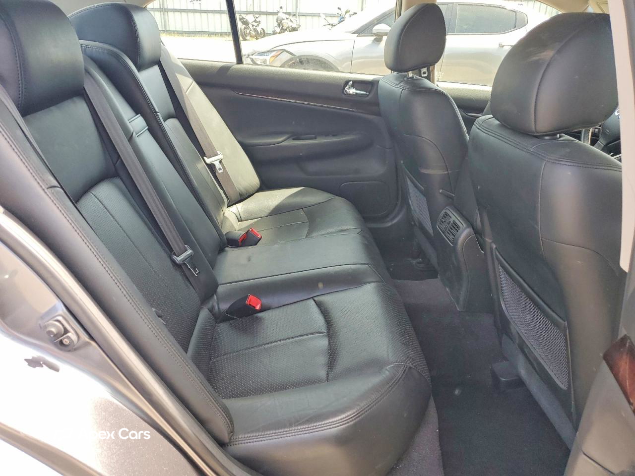 Infiniti G 2011