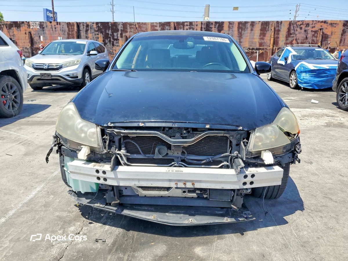 Infiniti M 2006