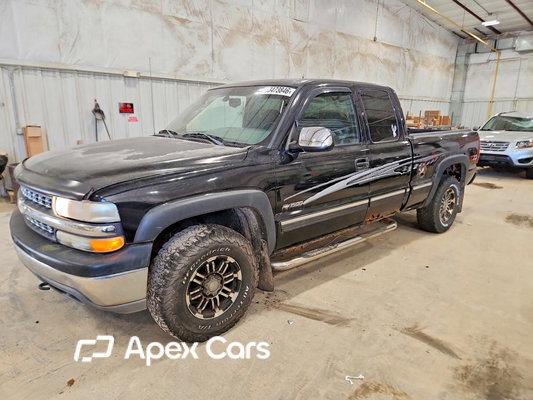 Chevrolet Silverado 2002 - Image 1 of 12