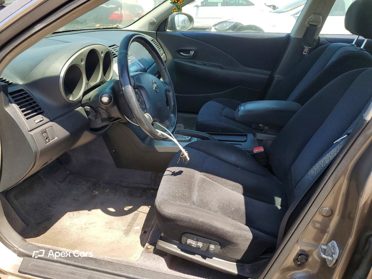Nissan Altima 2004