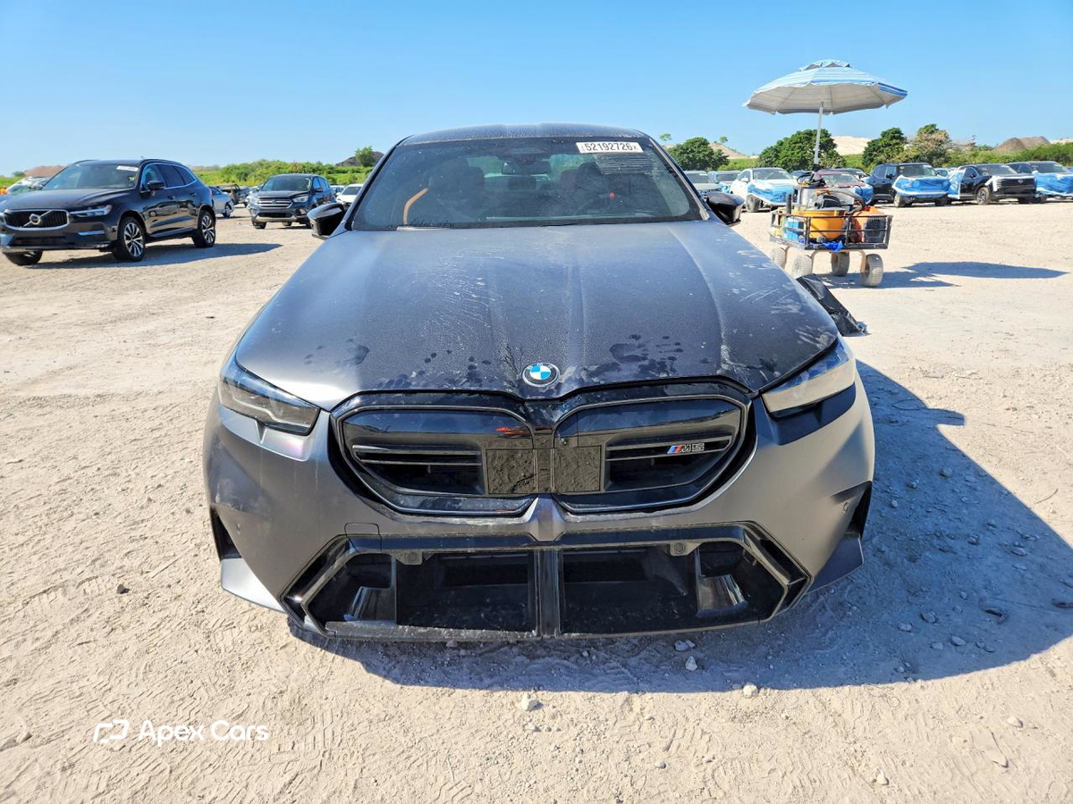 BMW M5 2025