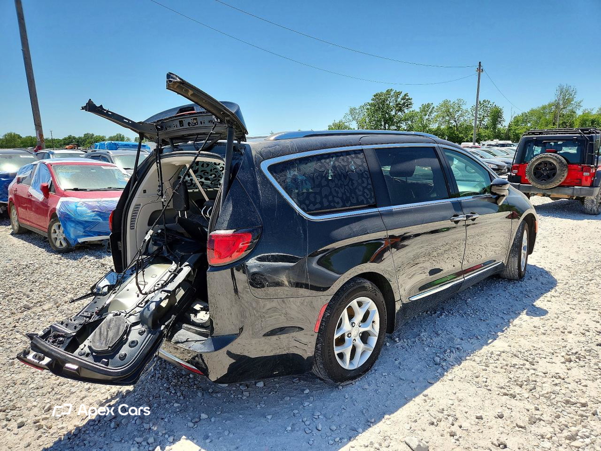 Chrysler Pacifica 2019