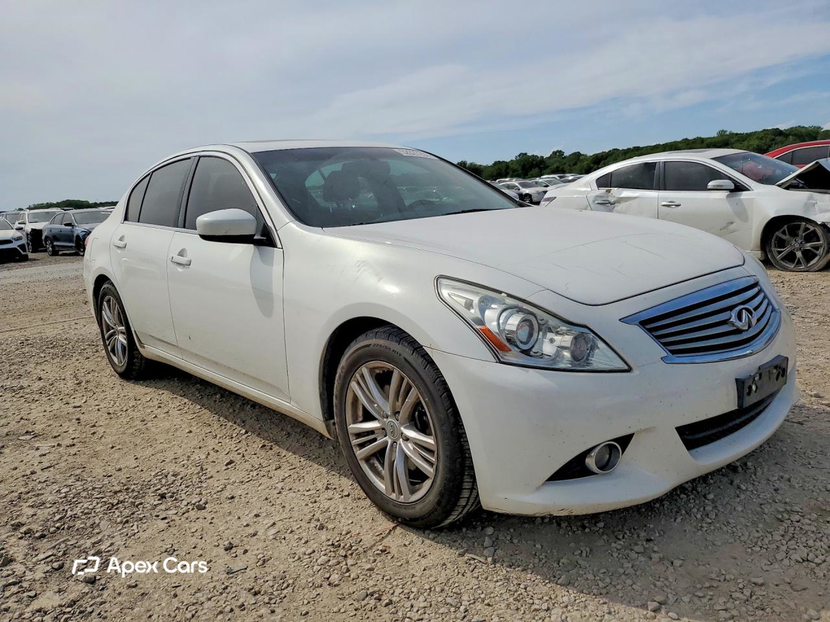 Infiniti G 2013