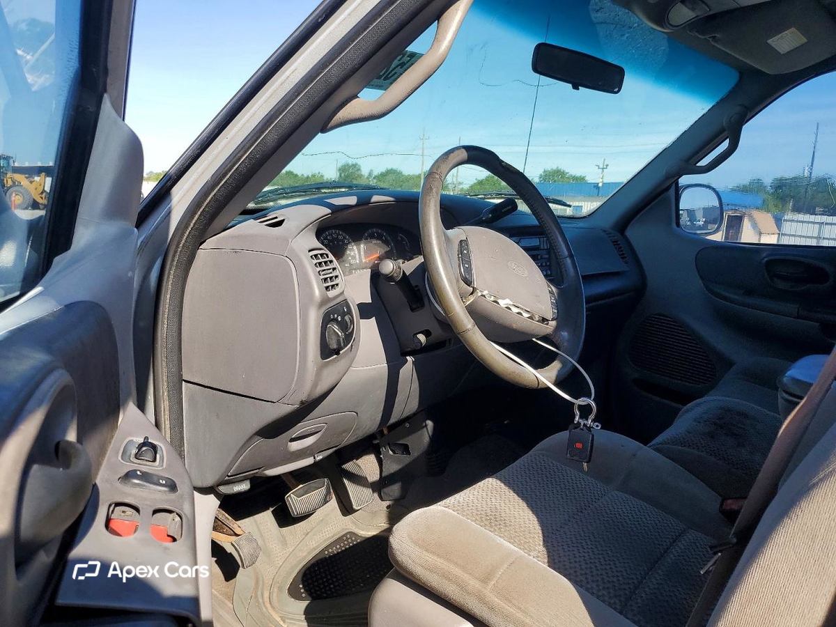 Ford F-150 2001