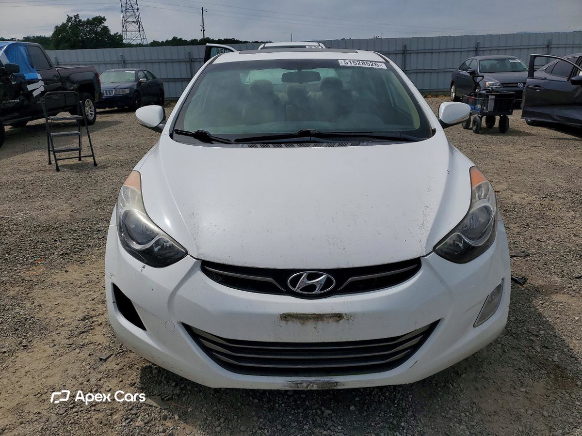Hyundai Elantra 2013
