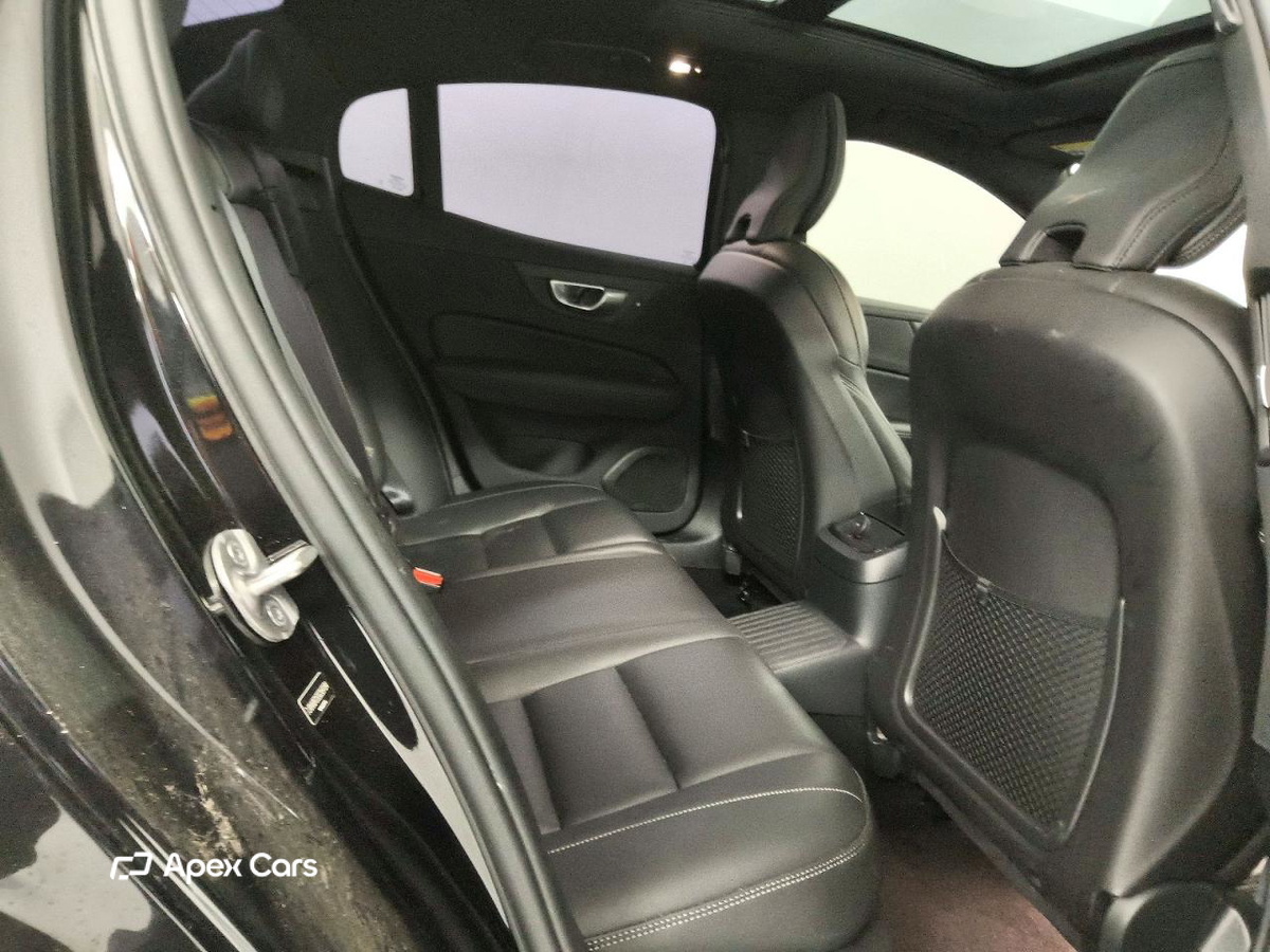 Volvo S60 2025